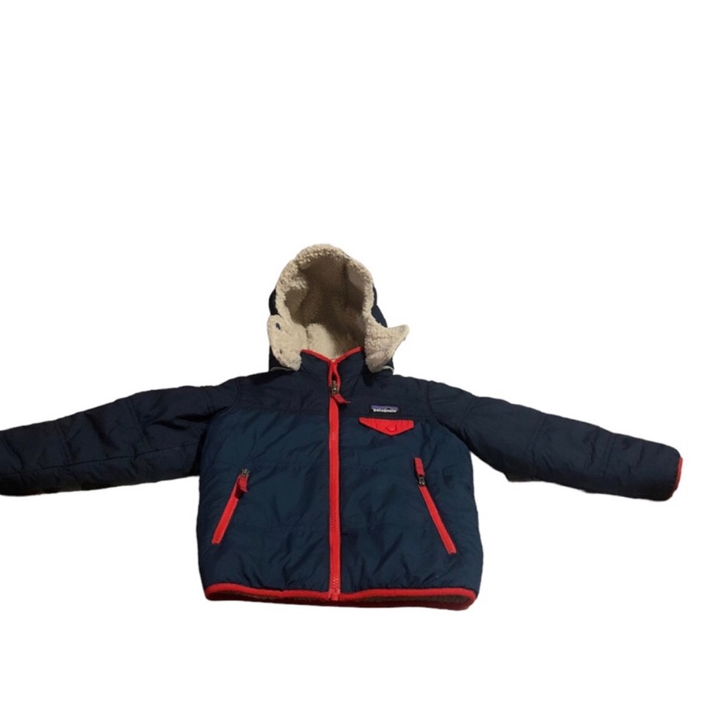 Patagonia Kids Reversible Blue and Cream Jacket - Picture 2 of 6
